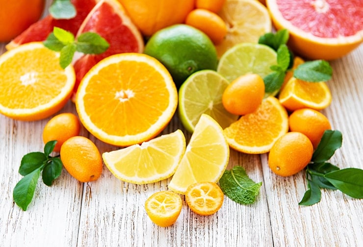 What Are the Common Mistakes People Make When Using Food for Dental Health? 1 Acidic fruits are the Common Mistakes People Make When Using Food for Dental Health